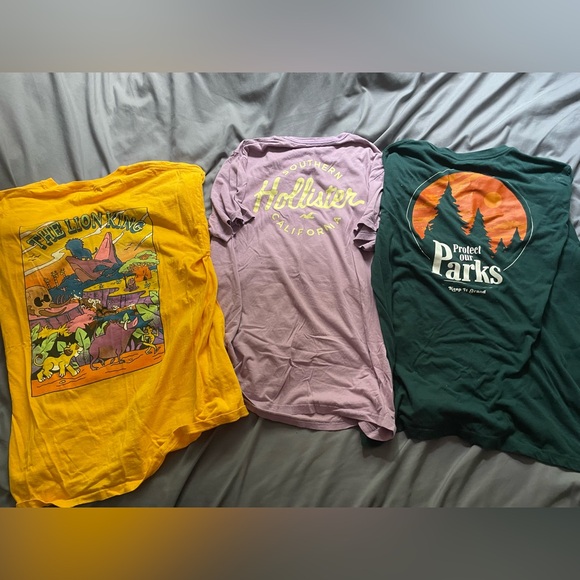 Graphic tees - Picture 2 of 2